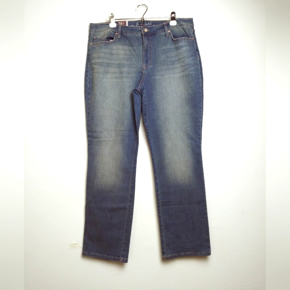 Gloria Vanderbilt Whiskering Faded Jeans Pants Modern Straight Mid Rise Size 18